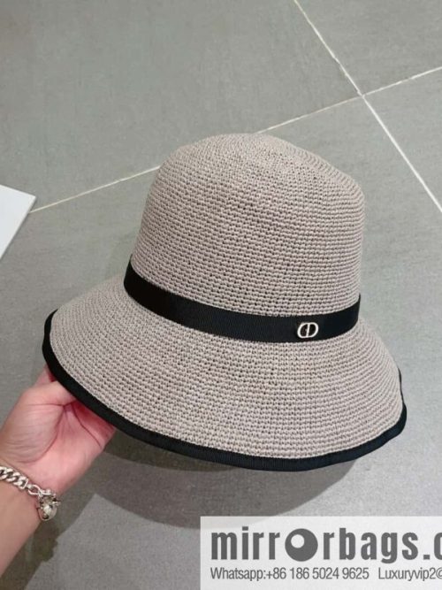 Dior Dior\'s new Lafite straw hat in summer