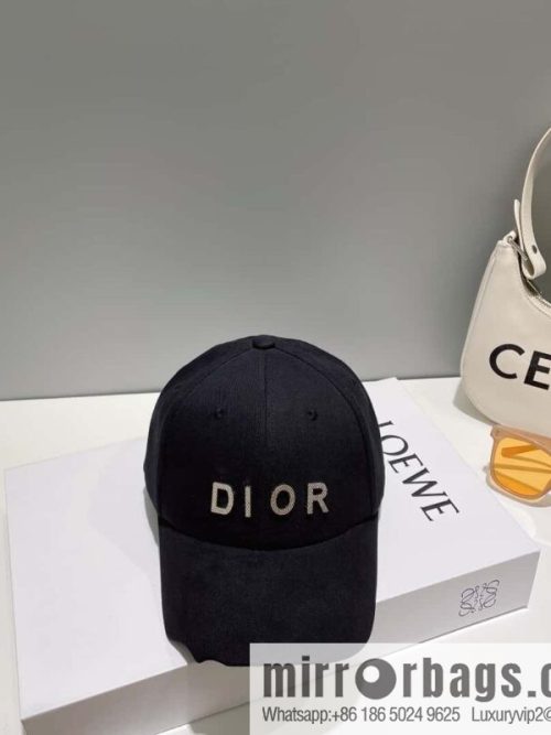 Dior 2023 new walking embroidered baseball cap