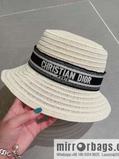 Dior\'s new straw hat