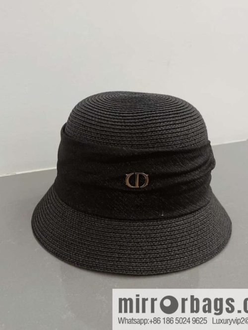 Dior\'s new straw hat