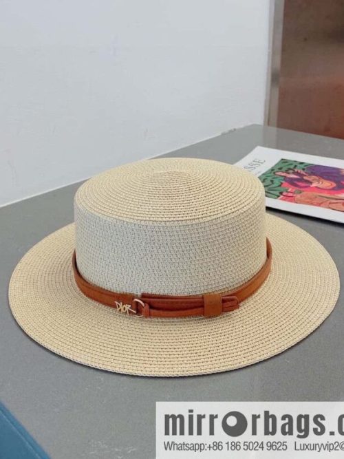 Dior\'s new flat top top hat