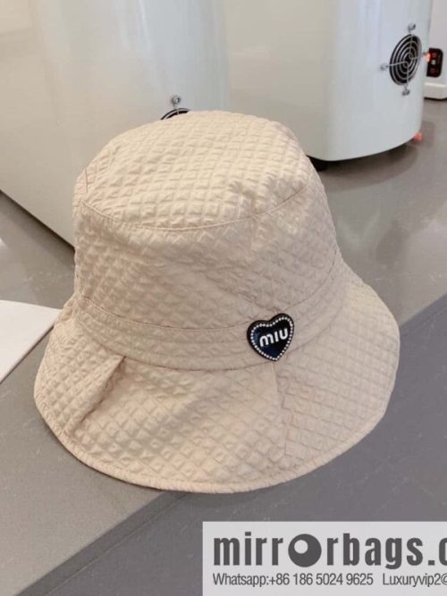 MIUMIU bucket hat