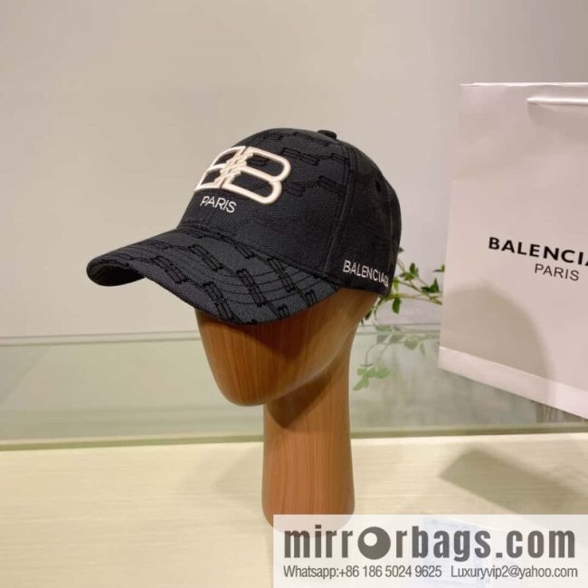 Balenciaga Balenciaga\'s new couple baseball cap