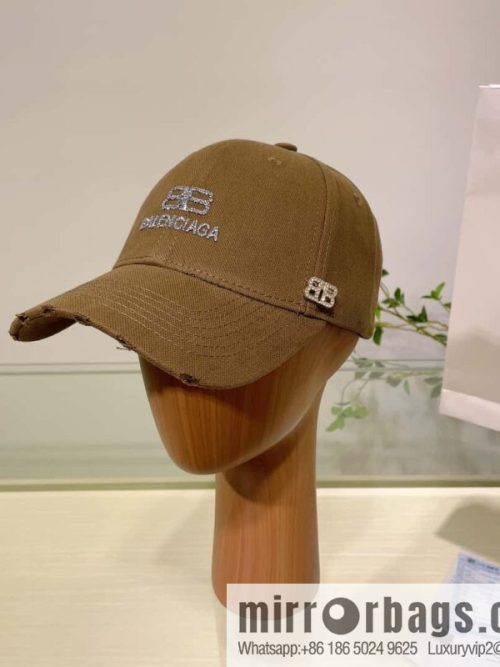 Balenciaga Balenciaga\'s new couple baseball cap