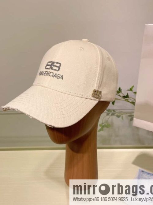 Balenciaga Balenciaga\'s new couple baseball cap