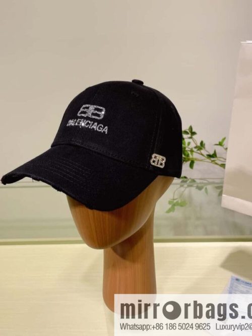 Balenciaga Balenciaga\'s new couple baseball cap