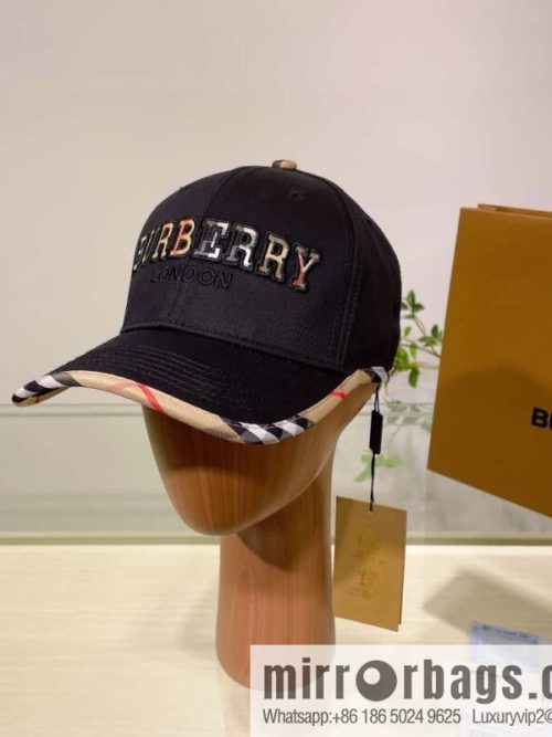 Burberry Burberry three-dimensional embroidery original baseball cap