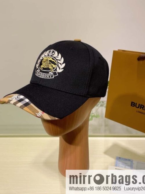 Burberry Burberry three-dimensional embroidery original baseball cap