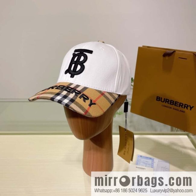 Burberry Burberry three-dimensional embroidery original baseball cap