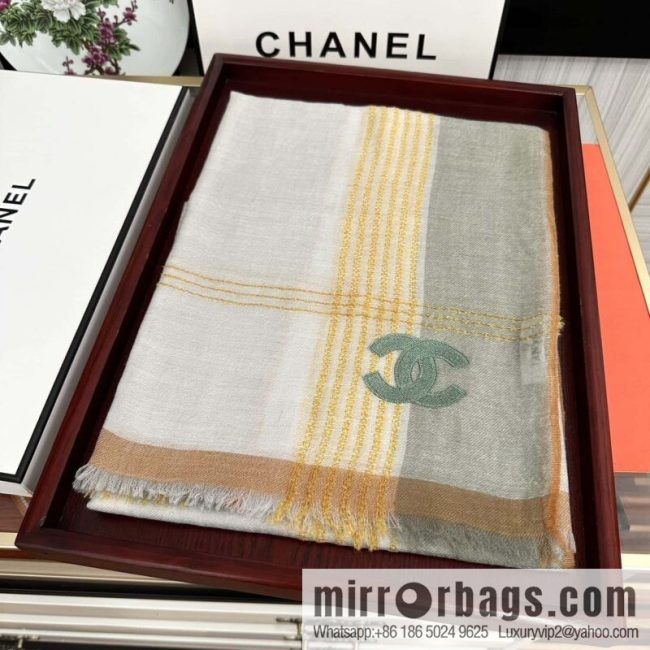CHANEL Chanel cashmere scarf - Image 4