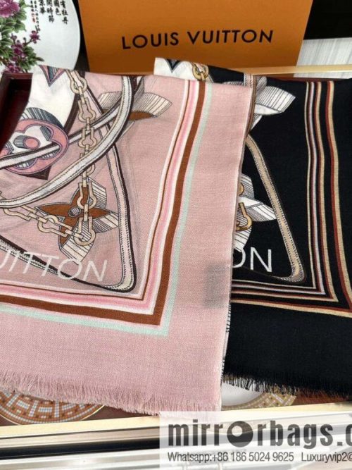 LV Louis Vuitton\'s latest cashmere towel