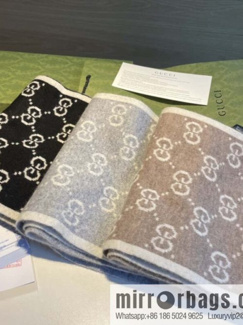 GUCCI Gucci double-sided jacquard classic cashmere scarf