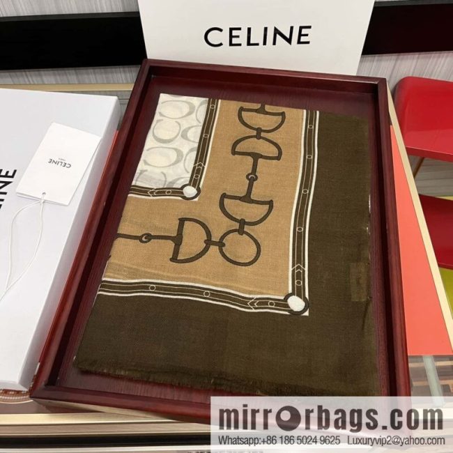 CELINE Ring Fleece - Image 3