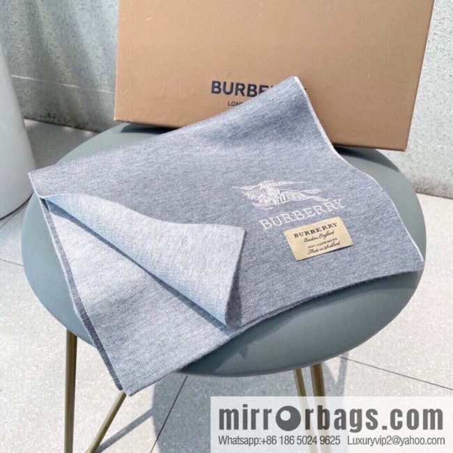 Burberry Burberry Classic Horse 100% Imported Knitted Cashmere Scarf - Image 3