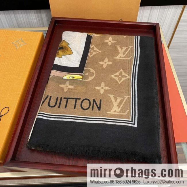 LV Louis Vuitton double-sided ring velvet long towel - Image 3
