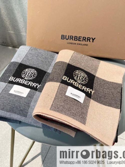 Burberry Burberry Classic War Horse 100% Imported Knitted Cashmere