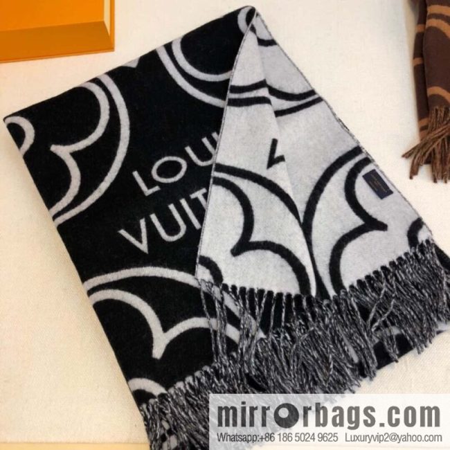LV Louis Vuitton Jacquard Monogram Floral Scarf - Image 3