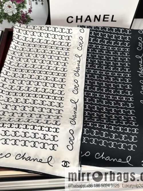 CHANEL Chanel children\'s fun letter silk scarf