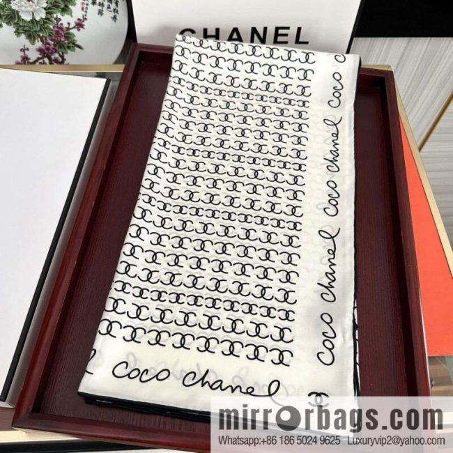 CHANEL Chanel children\'s fun letter silk scarf - Image 3