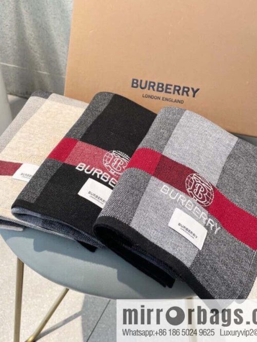 Burberry Burberry Classic Horse 100% Imported Knitted Cashmere Scarf