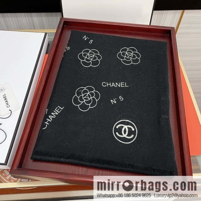 Chanel double c series 300 cashmere long towels - Image 2