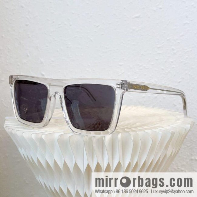 LV Louis Vuitton Square Unisex Sunglasses - Image 2