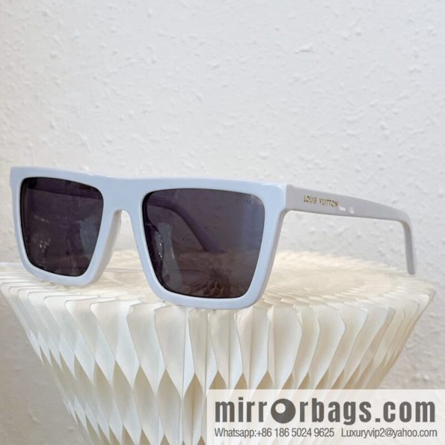 LV Louis Vuitton Square Unisex Sunglasses - Image 7