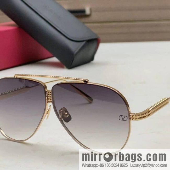 VALENTINO Valentino\'s new toad frame women\'s sunglasses - Image 2