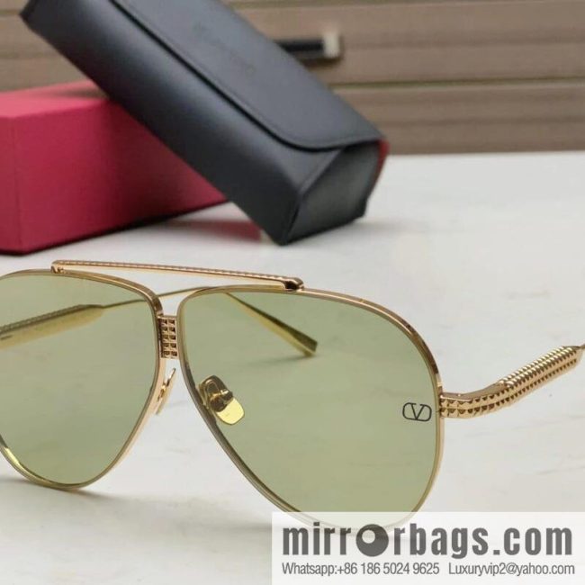 VALENTINO Valentino\'s new toad frame women\'s sunglasses - Image 4