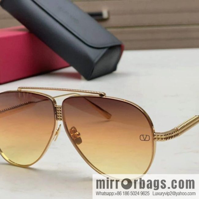 VALENTINO Valentino\'s new toad frame women\'s sunglasses - Image 5