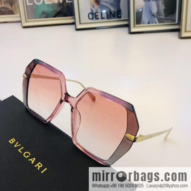 BVLGARI Large Frame Unisex Sunglasses - Image 8