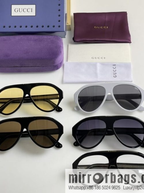 GUCCI Gucci Classic Unisex Sunglasses