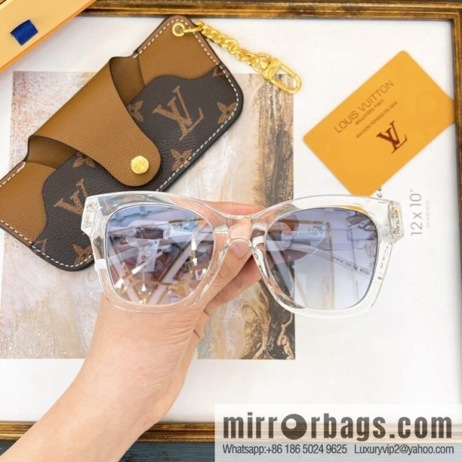 LV Louis Vuitton Square Unisex Sunglasses - Image 8