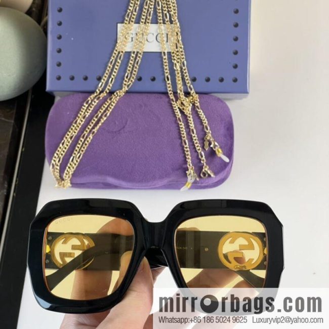 GUCCI Gucci Classic Retro Style Ladies Sunglasses - Image 2