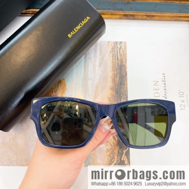 BALENCIAGA Balenciaga square frame unisex sunglasses - Image 5