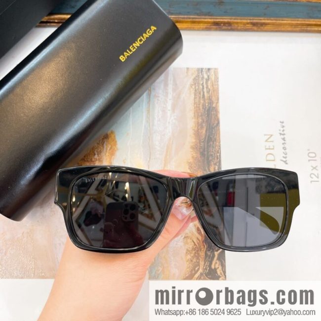BALENCIAGA Balenciaga square frame unisex sunglasses - Image 7