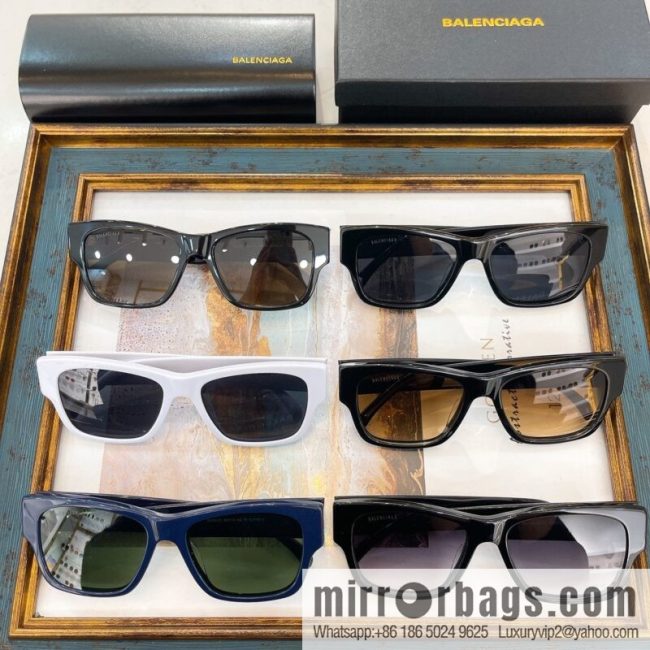 BALENCIAGA Balenciaga square frame unisex sunglasses