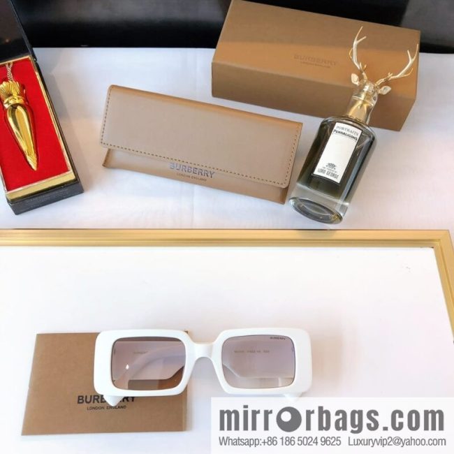 Burberry Burberry Exquisite Square Unisex Sunglasses - Image 7