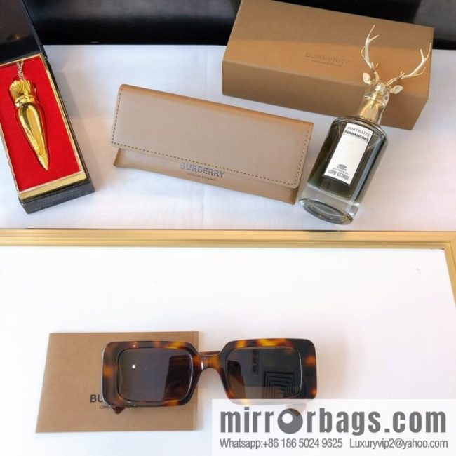 Burberry Burberry Exquisite Square Unisex Sunglasses - Image 8