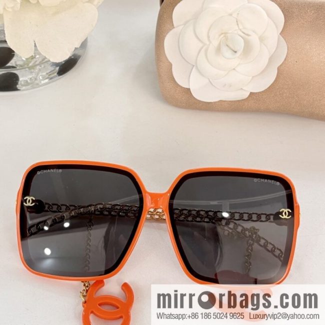 Chanel pendant women\'s sunglasses - Image 6