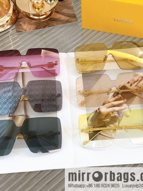 LOEWE All-in-One Lenses Unisex Sunglasses