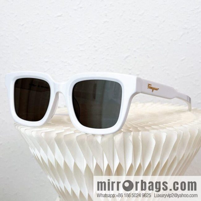 Ferragamo square unisex sunglasses - Image 4