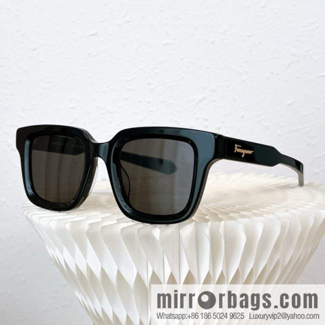 Ferragamo square unisex sunglasses - Image 6