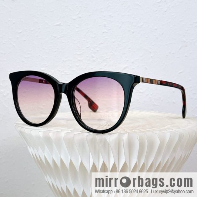 Burberry Round Frame Women\'s Sunglasses - Image 8
