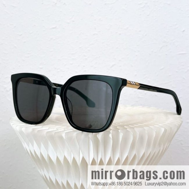 Burberry Burberry Square Unisex Sunglasses - Image 2