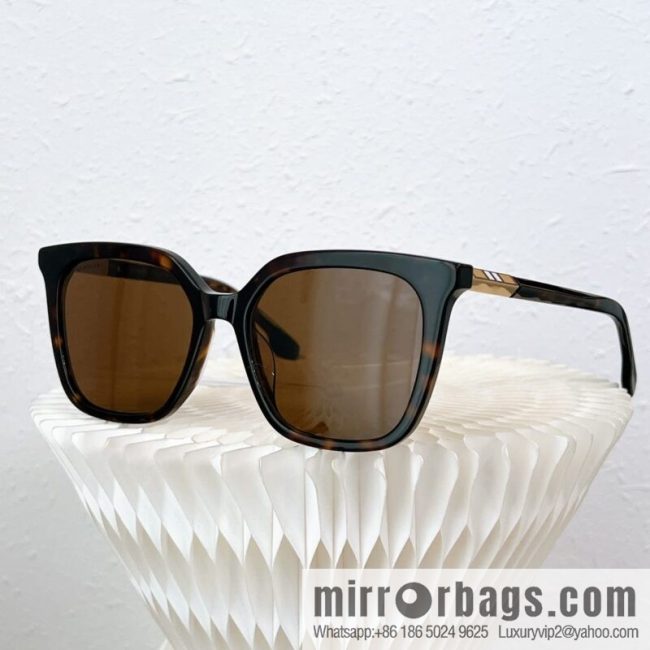 Burberry Burberry Square Unisex Sunglasses - Image 6