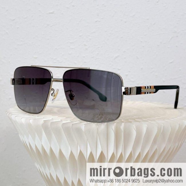 Burberry Burberry Square Unisex Sunglasses - Image 4