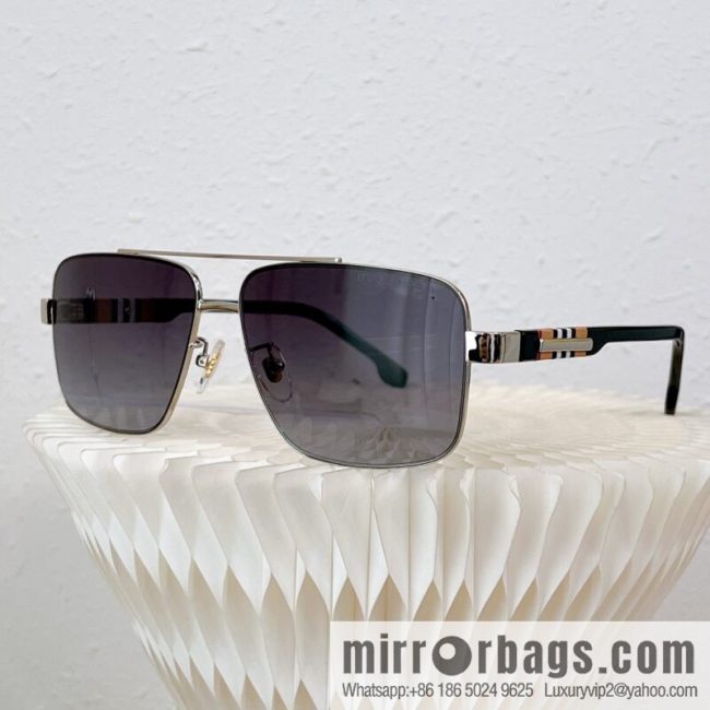 Burberry Burberry Square Unisex Sunglasses - Image 4