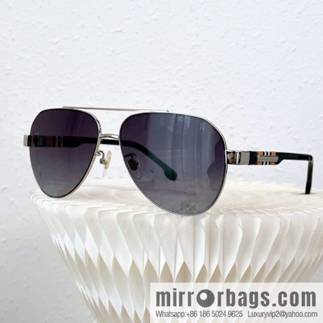 Burberry Oval Frame Unisex Sunglasses - Image 3