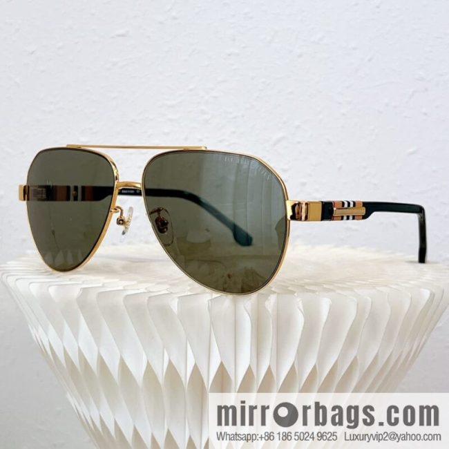 Burberry Oval Frame Unisex Sunglasses - Image 4